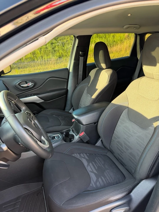 2019 Jeep KL Cherokee - Image 19 of 27