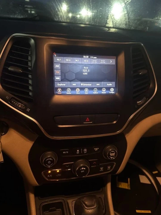 2019 Jeep KL Cherokee - Image 19 of 23
