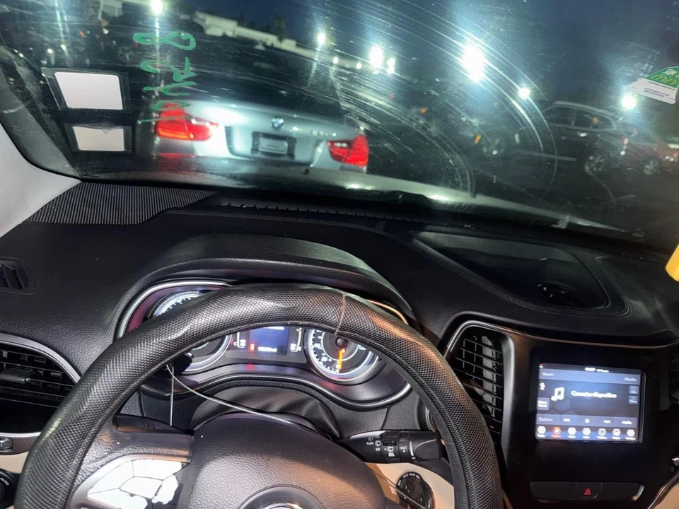 2019 Jeep KL Cherokee - Image 14 of 23