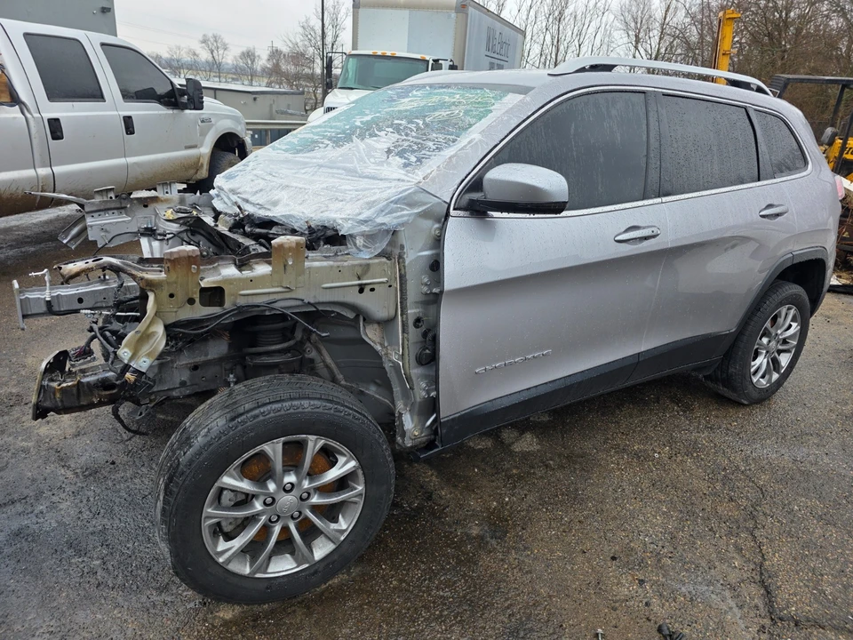 2019 Jeep KL Cherokee - Image 3 of 14