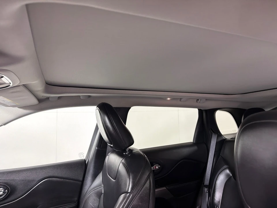 2019 Jeep KL Cherokee - Image 14 of 28