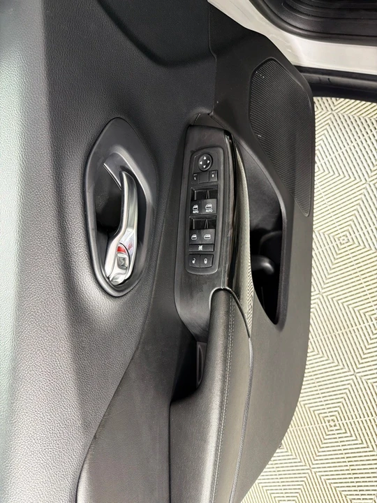 2019 Jeep KL Cherokee - Image 11 of 12