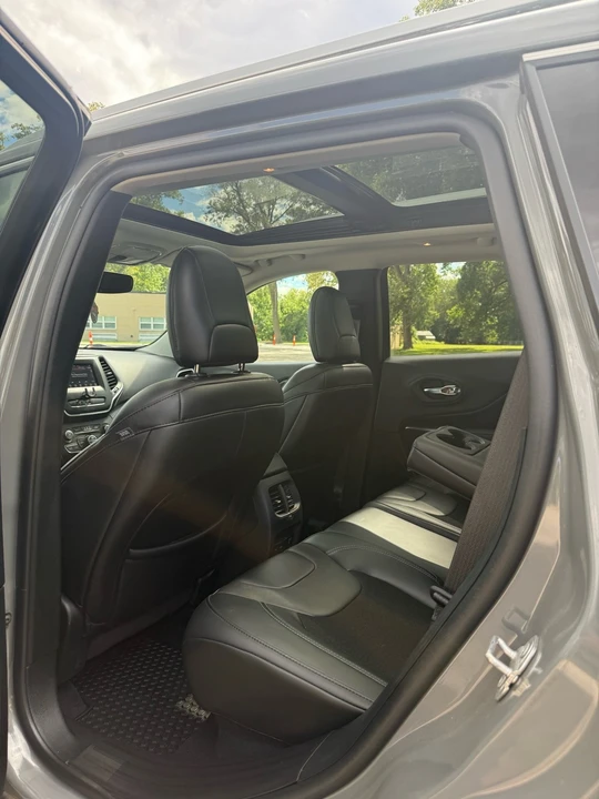 2019 Jeep KL Cherokee - Image 10 of 13