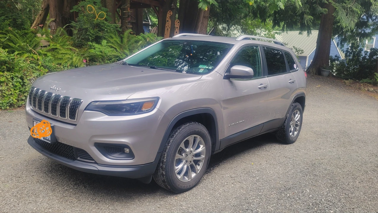 2019 Jeep KL Cherokee - Image 2 of 18