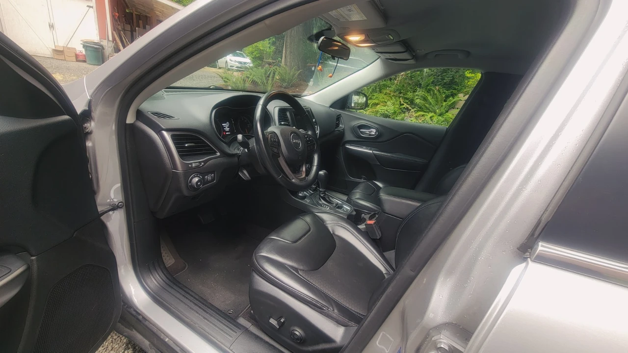 2019 Jeep KL Cherokee - Image 17 of 18