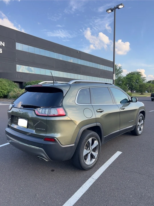 2019 Jeep KL Cherokee - Image 4 of 21