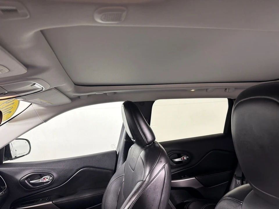 2019 Jeep KL Cherokee - Image 11 of 21