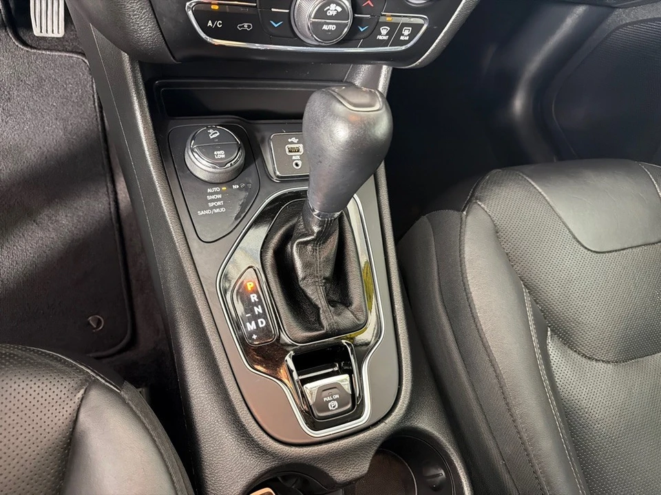 2019 Jeep KL Cherokee - Image 17 of 21