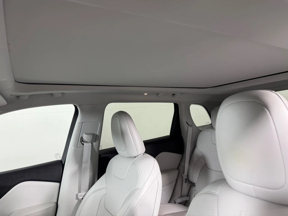2019 Jeep KL Cherokee - Image 14 of 21