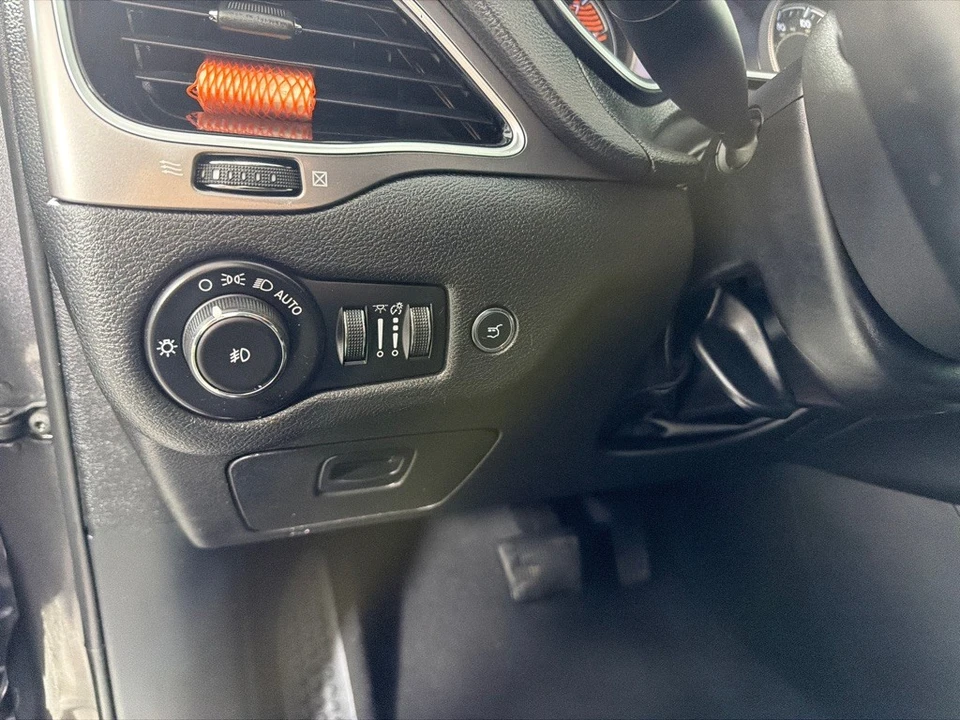 2019 Jeep KL Cherokee - Image 14 of 28