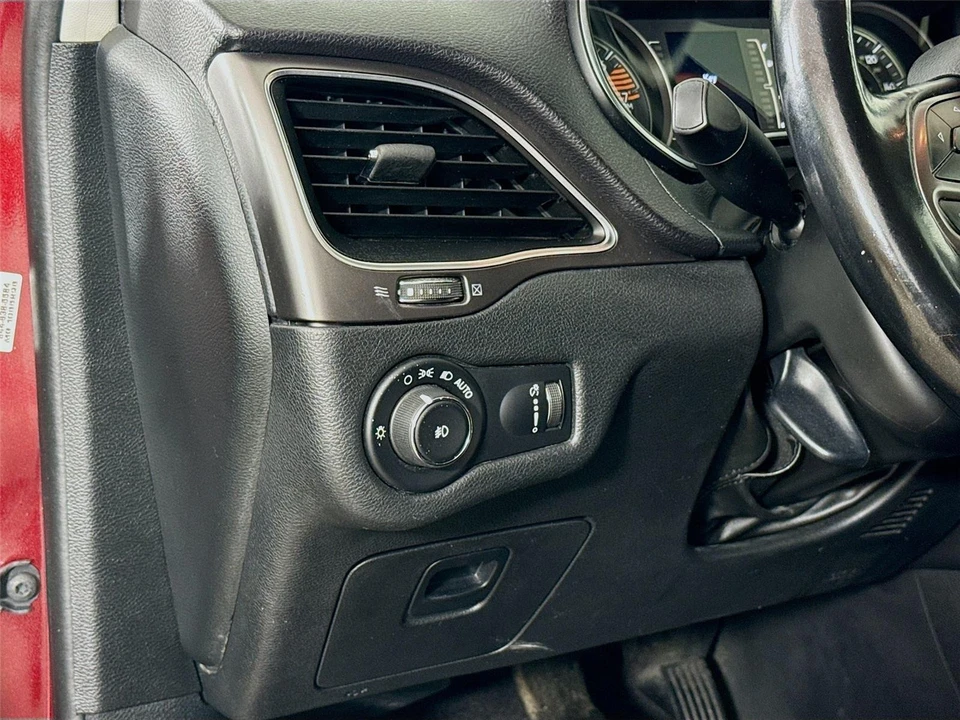 2019 Jeep KL Cherokee - Image 7 of 14