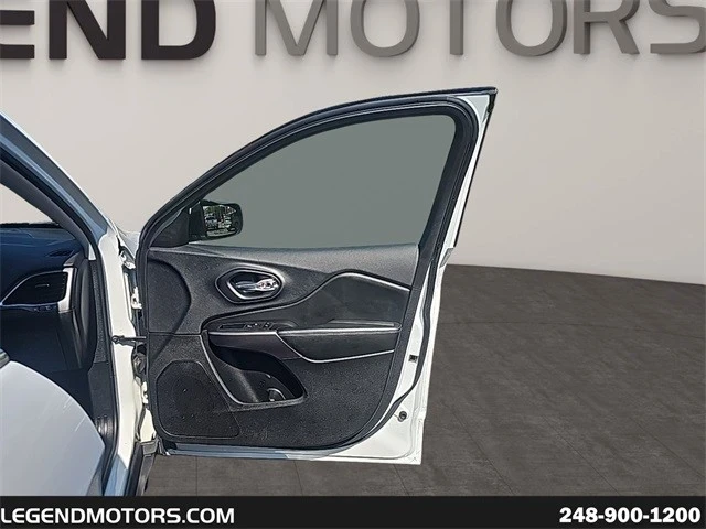 2019 Jeep KL Cherokee - Image 16 of 21