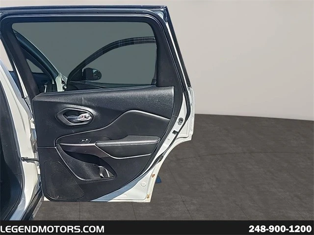 2019 Jeep KL Cherokee - Image 18 of 21