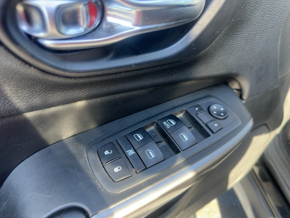 2019 Jeep KL Cherokee - Image 4 of 12