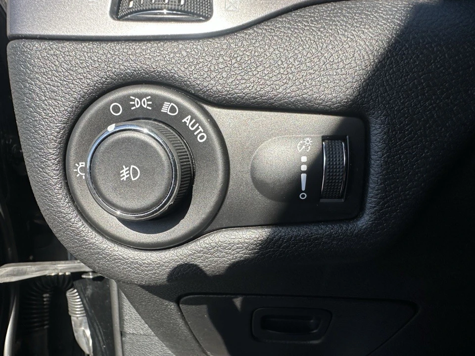 2019 Jeep KL Cherokee - Image 5 of 12