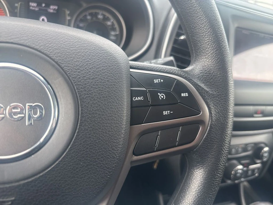 2019 Jeep KL Cherokee - Image 16 of 21