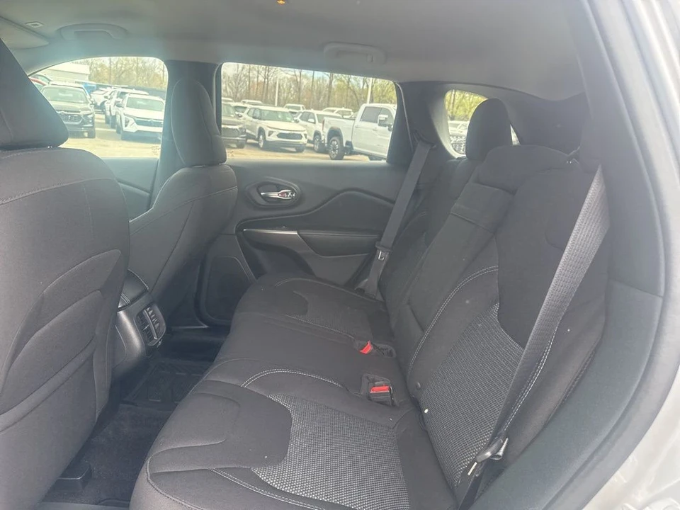 2019 Jeep KL Cherokee - Image 11 of 21