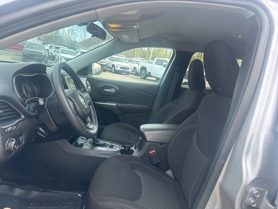 2019 Jeep KL Cherokee - Image 9 of 21