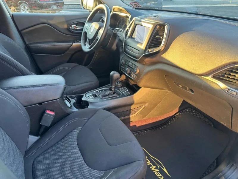 2019 Jeep KL Cherokee - Image 8 of 11