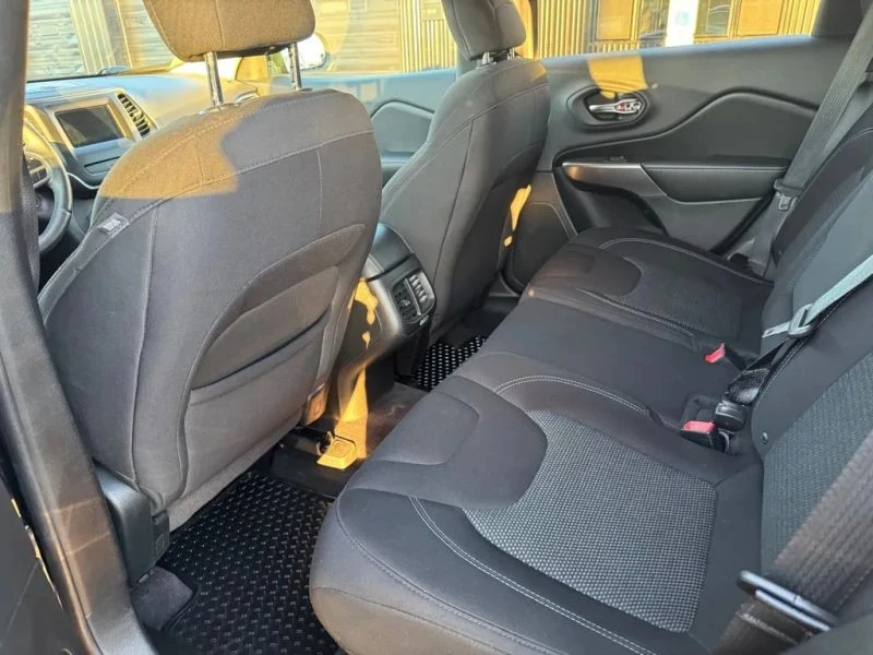 2019 Jeep KL Cherokee - Image 6 of 11