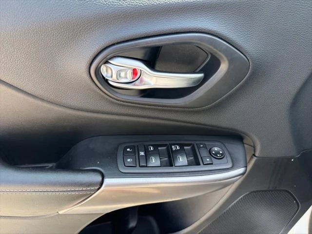 2019 Jeep KL Cherokee - Image 13 of 25