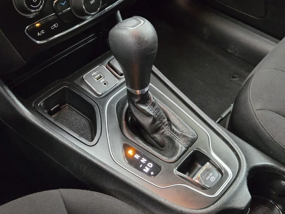 2019 Jeep KL Cherokee - Image 19 of 21