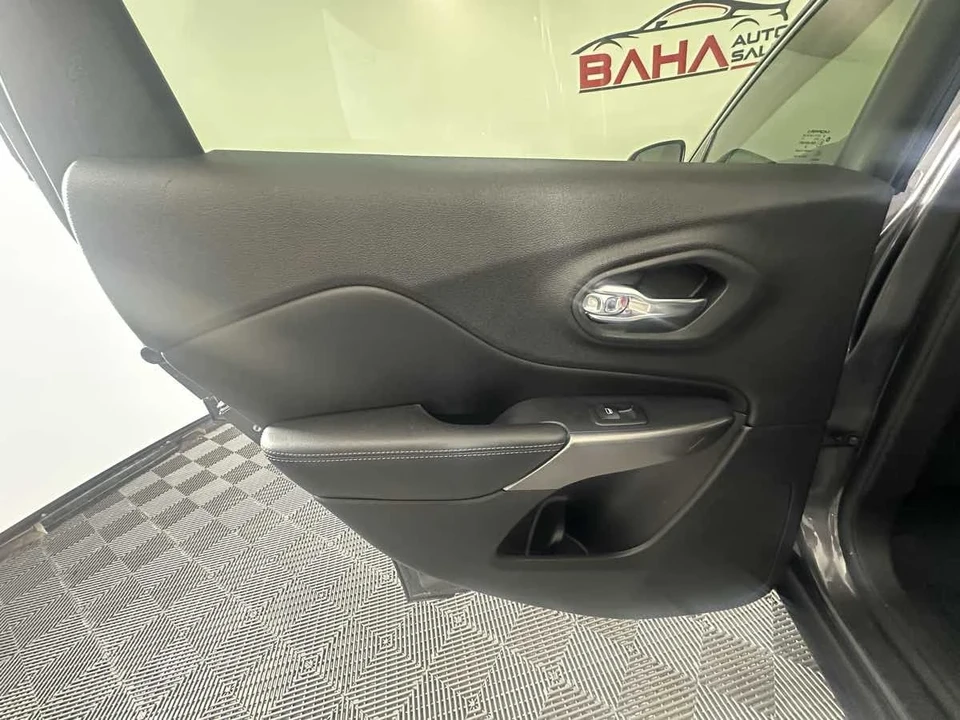 2019 Jeep KL Cherokee - Image 18 of 21