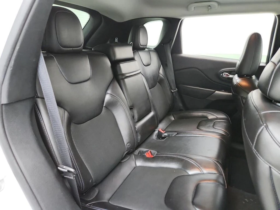 2019 Jeep KL Cherokee - Image 26 of 31