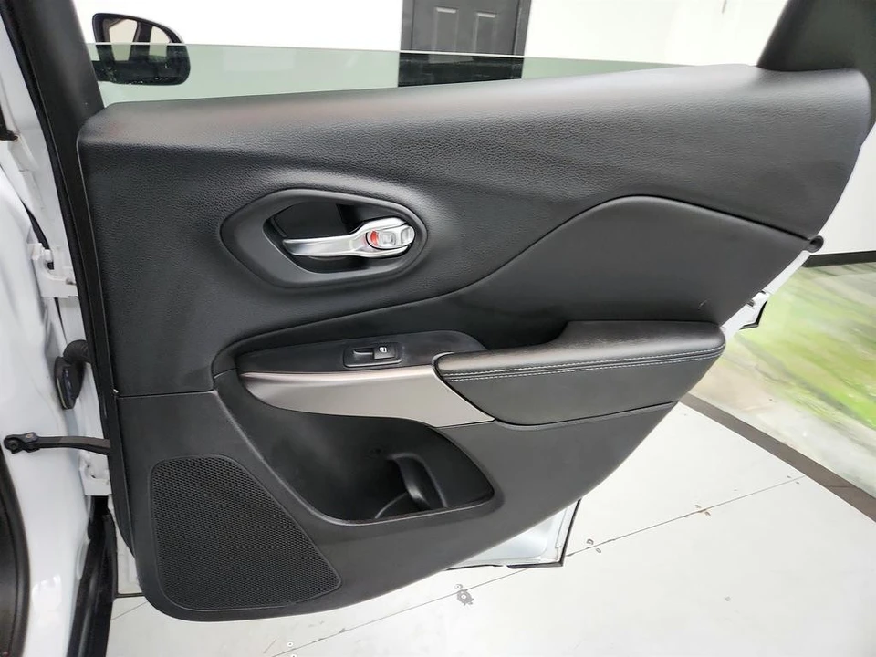 2019 Jeep KL Cherokee - Image 27 of 31