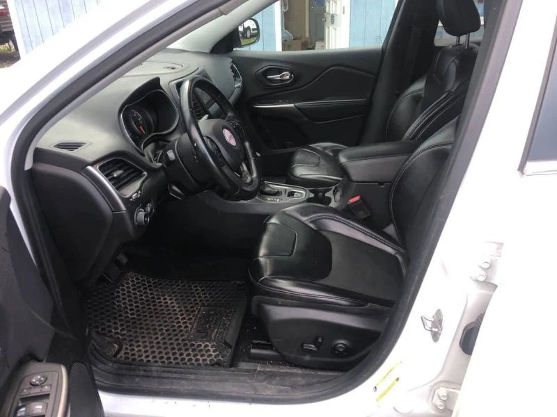 2019 Jeep KL Cherokee - Image 8 of 12