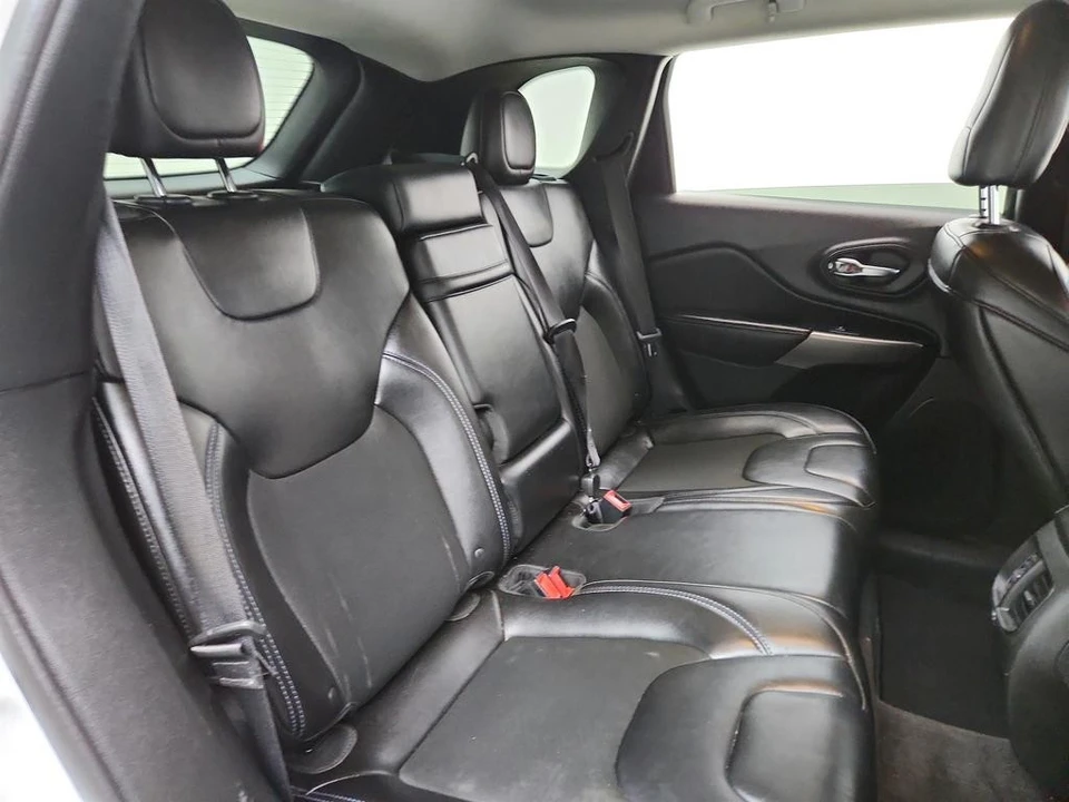 2019 Jeep KL Cherokee - Image 26 of 31