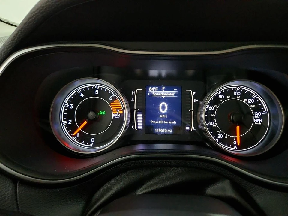 2019 Jeep KL Cherokee - Image 15 of 31