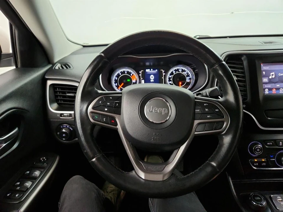 2019 Jeep Cherokee - Image 16 of 31