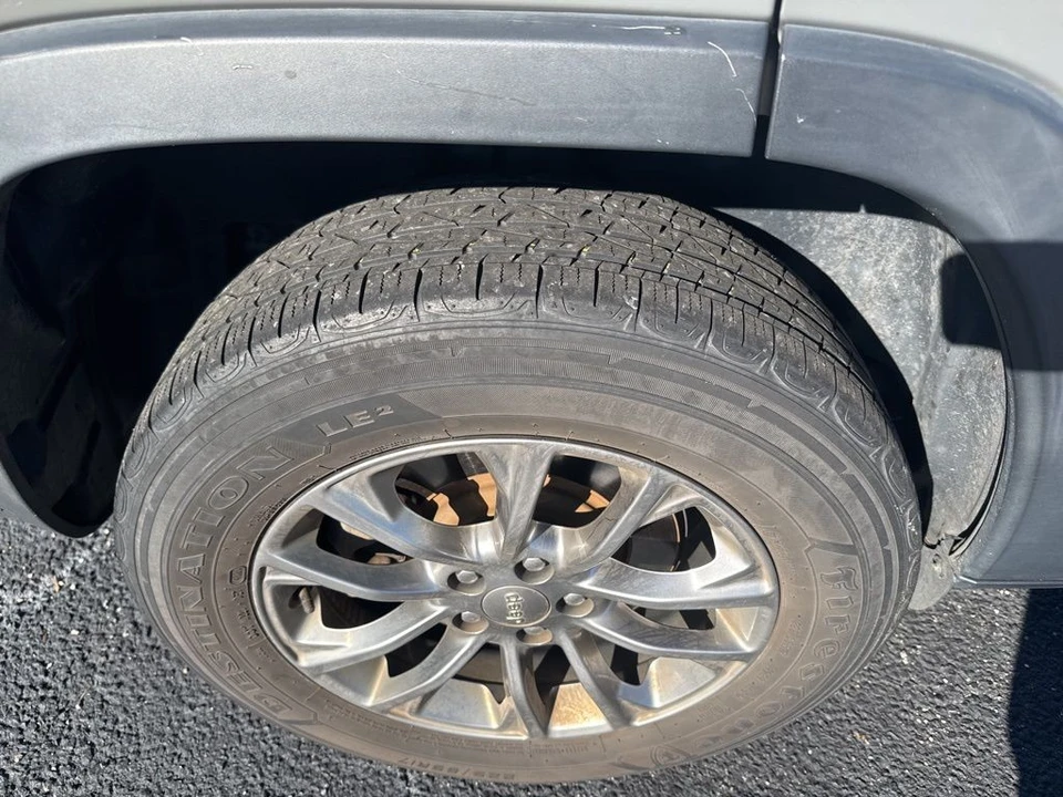 2019 Jeep KL Cherokee - Image 3 of 8