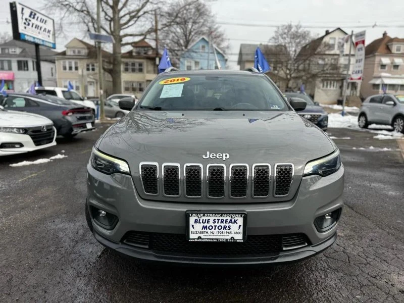 2019 Jeep KL Cherokee - Image 2 of 12
