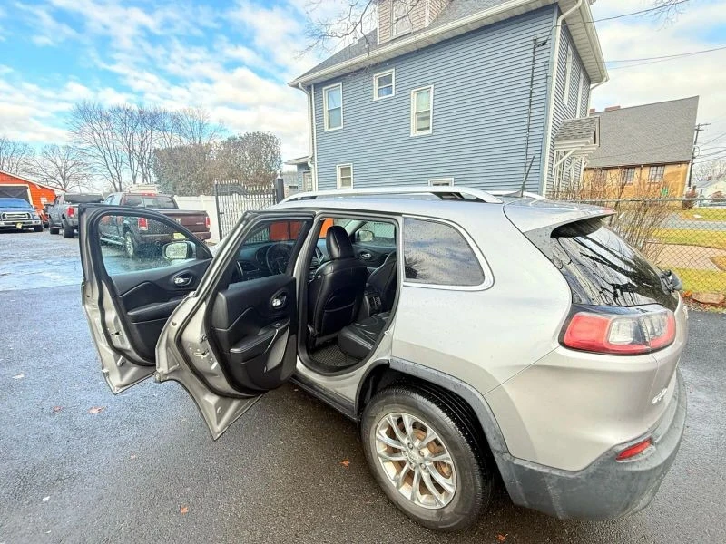 2019 Jeep KL Cherokee - Image 8 of 12