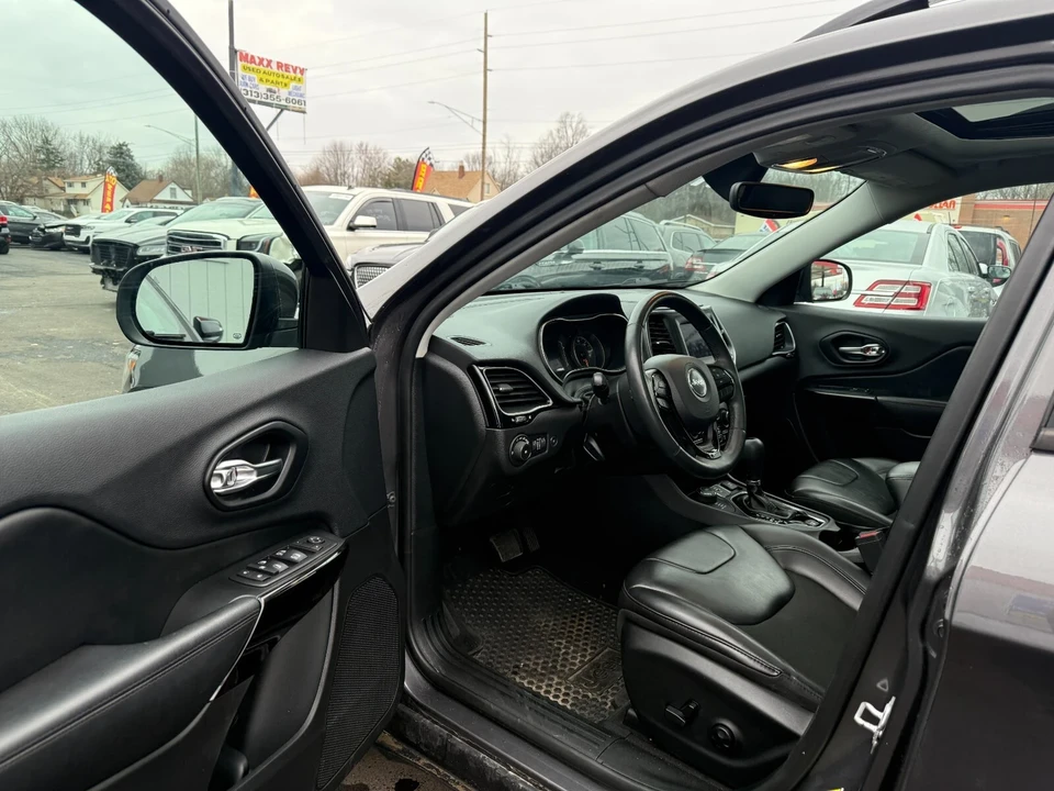 2019 Jeep KL Cherokee - Image 12 of 19