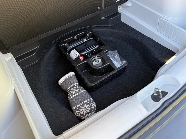 2019 Jeep KL Cherokee - Image 17 of 21