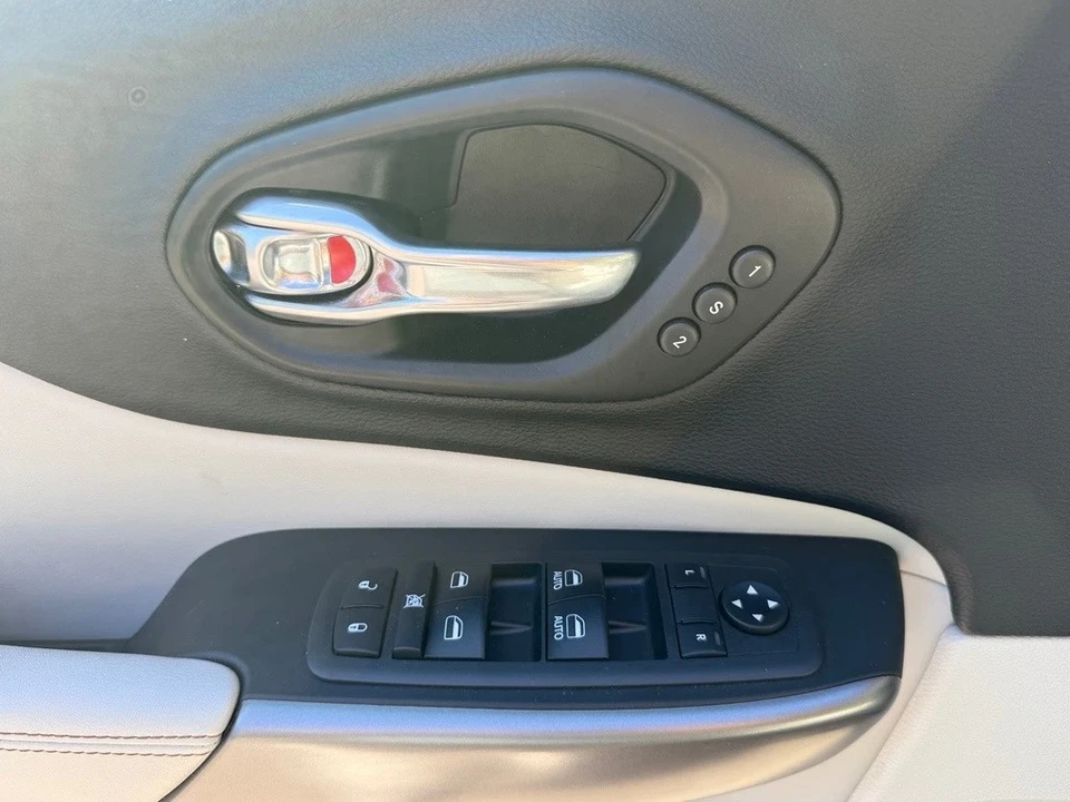 2019 Jeep KL Cherokee - Image 12 of 21