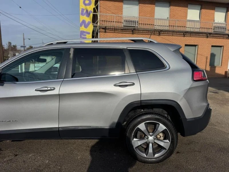2019 Jeep KL Cherokee - Image 9 of 12