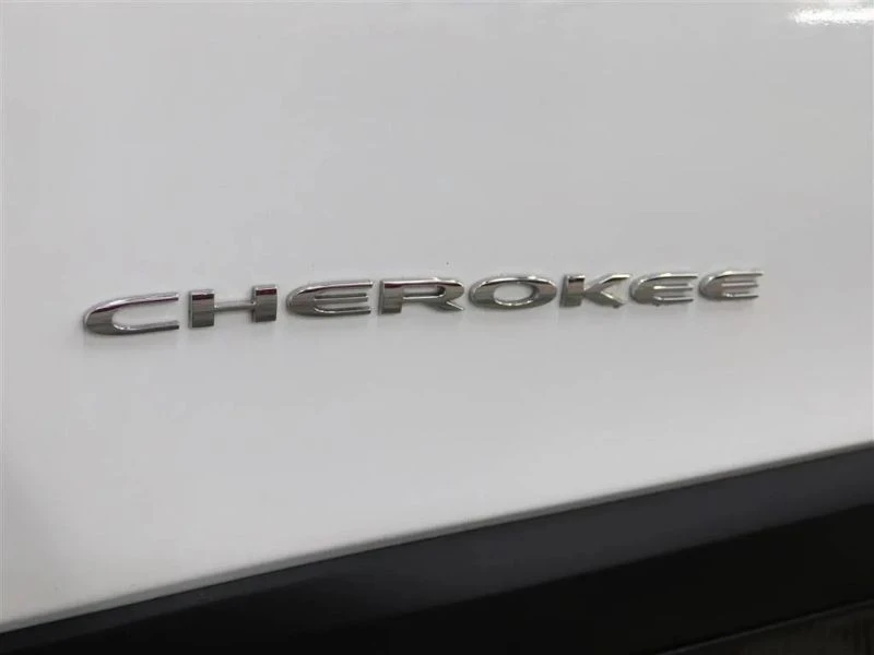 2019 Jeep KL Cherokee - Image 8 of 12