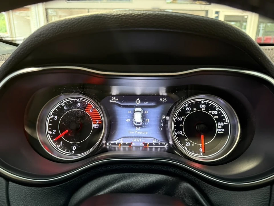 2019 Jeep KL Cherokee - Image 14 of 31