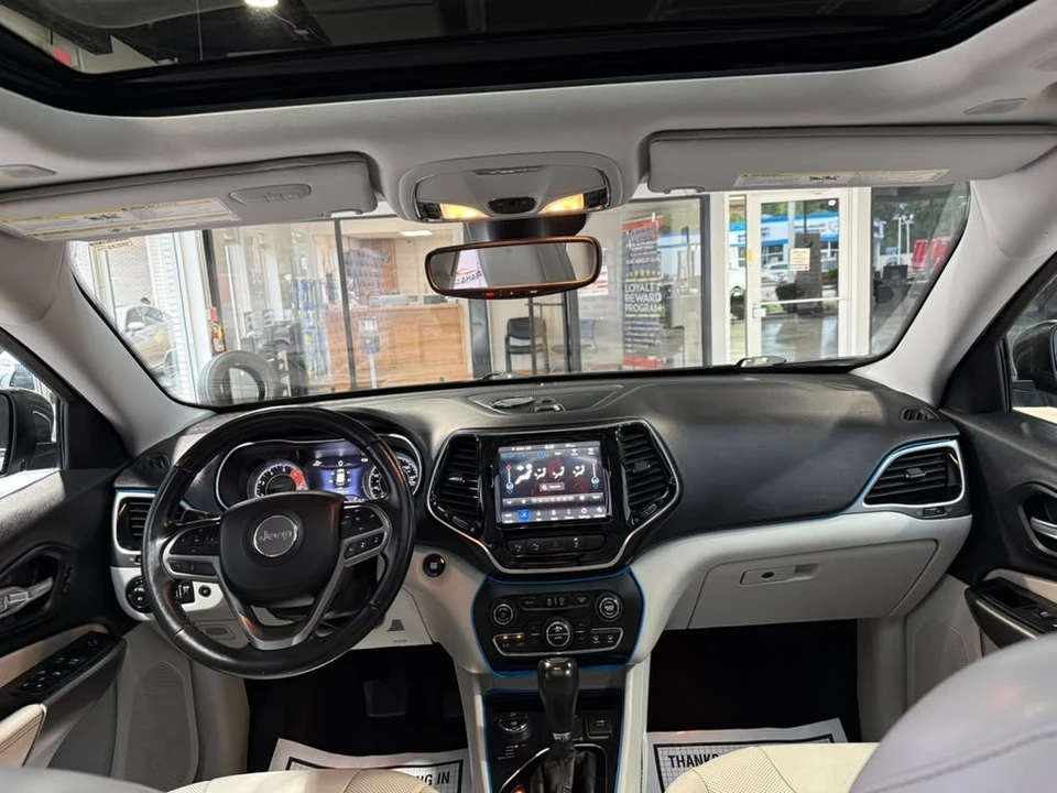 2019 Jeep KL Cherokee - Image 24 of 31