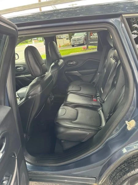2019 Jeep KL Cherokee - Image 8 of 12