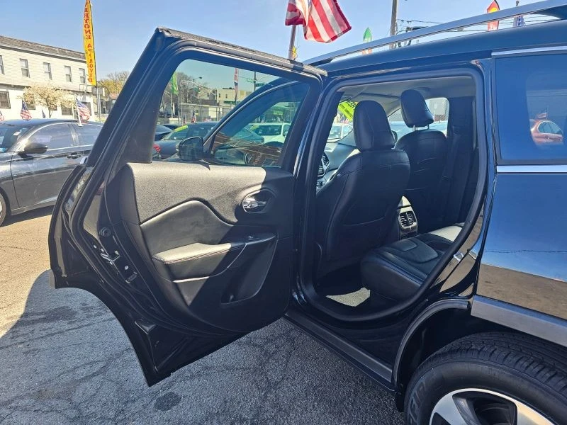 2019 Jeep KL Cherokee - Image 10 of 12