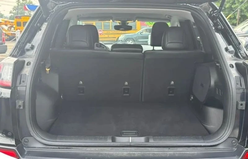 2019 Jeep KL Cherokee - Image 10 of 12