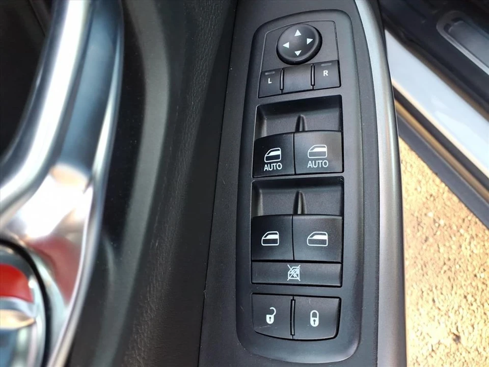 2019 Jeep KL Cherokee - Image 17 of 21
