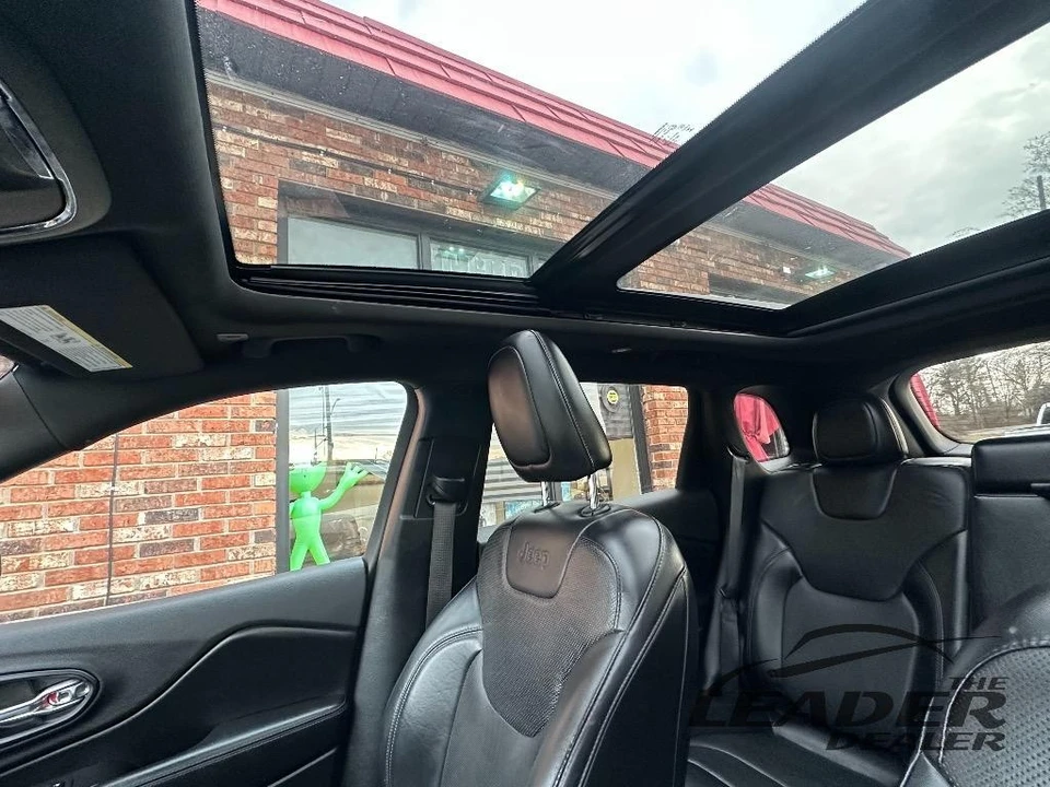 2019 Jeep KL Cherokee - Image 16 of 17