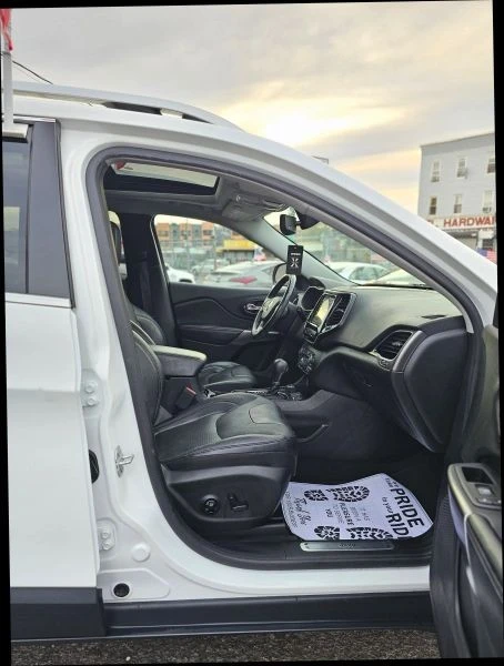 2019 Jeep KL Cherokee - Image 8 of 12