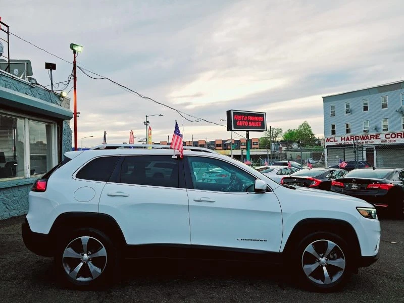 2019 Jeep KL Cherokee - Image 3 of 12